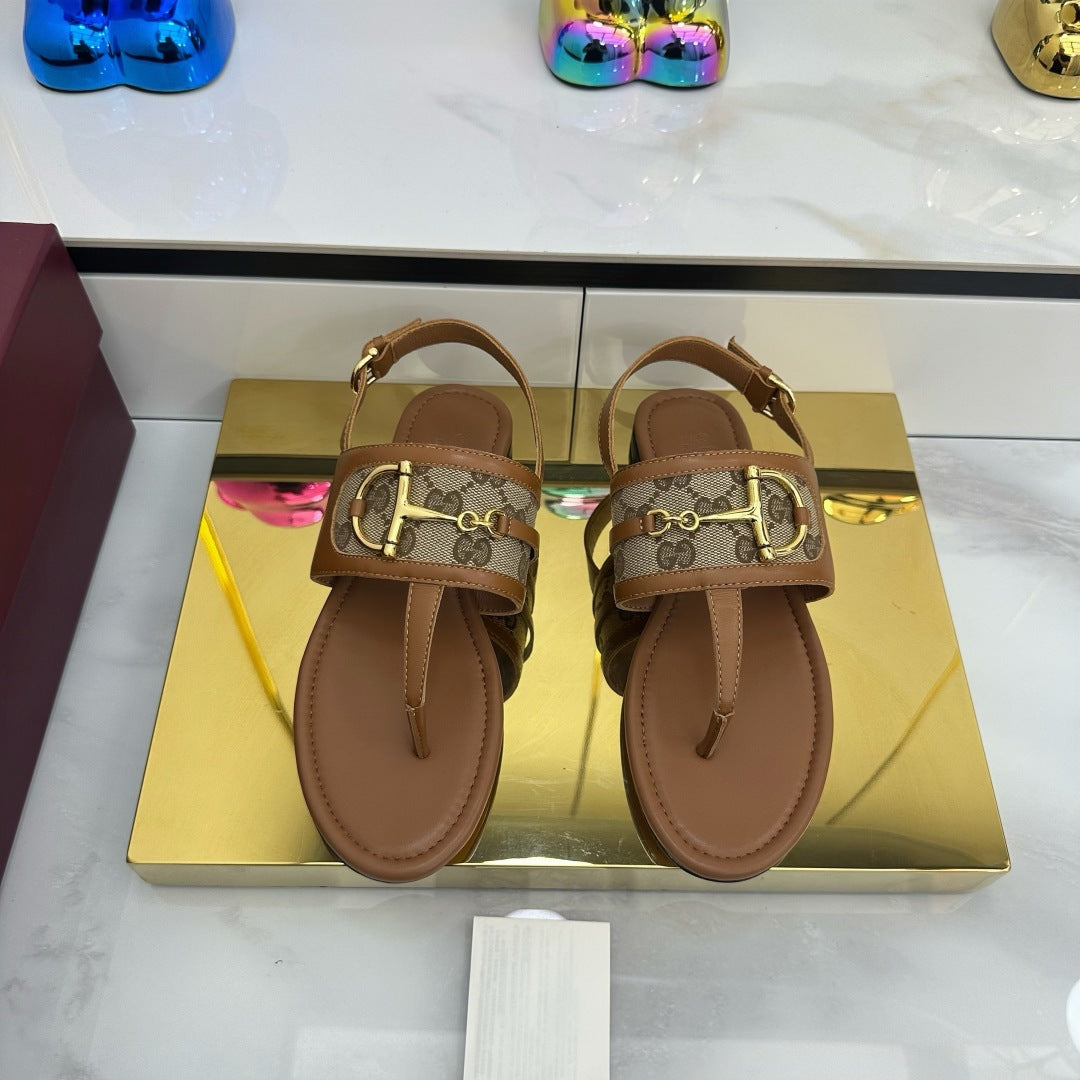 GUCCI FLAT THONG SANDALS WITH ANKLE STRAP IN BROWN LAMBSKIN AND BEIGE FABRIC