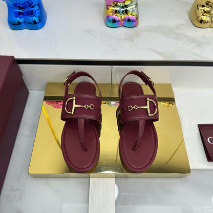 GUCCI FLAT THONG SANDALS WITH ANKLE STRAP IN RED LAMBSKIN AND FABRIC