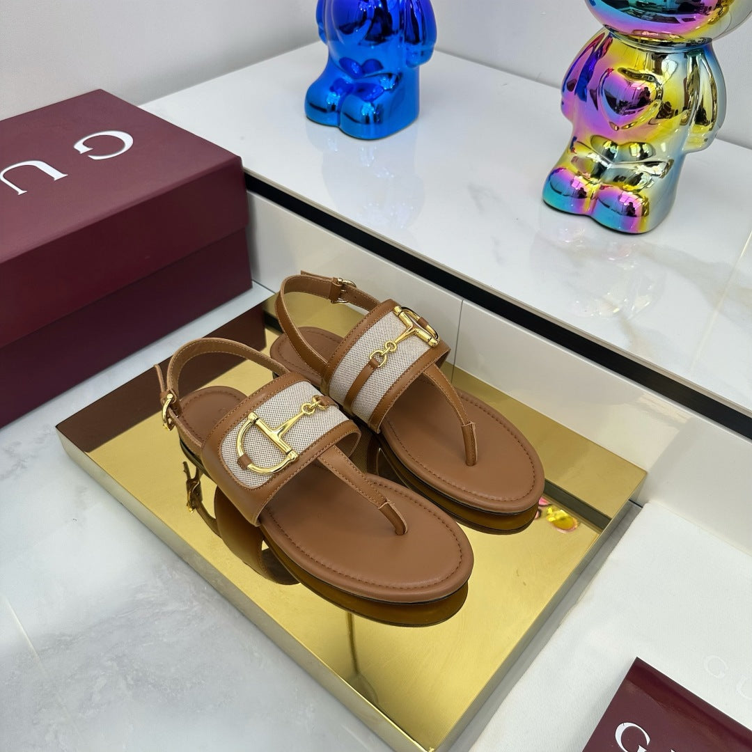 GUCCI FLAT THONG SANDALS WITH ANKLE STRAP IN BROWN LAMBSKIN AND WHITE FABRIC