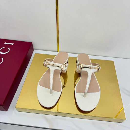 GUCCI THONG SANDALS 25S IN WHITE LAMBSKIN WITH GOLD HARDWARE