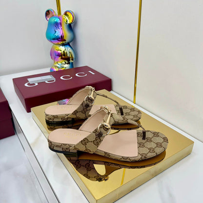 GUCCI THONG SANDALS IN DARK BEIGE FABRIC PRINTED LOGO WITH GOLD HARDWARE