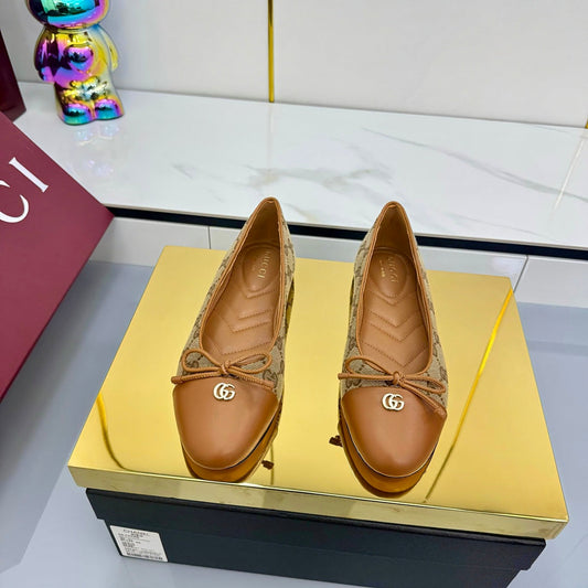 GUCCI BALLET FLATS 25S IN BROWN LAMBSKIN MIX BEIGE CANVAS WITH BOW