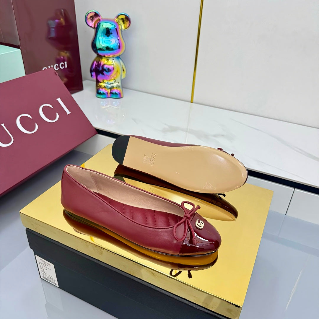 GUCCI BALLET FLATS 25S IN RED LAMBSKIN MIX GLOSSY LEATHER WITH BOW