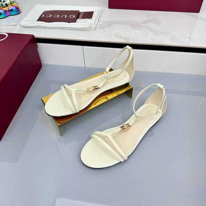 GUCCI THONG SANDALS 25S IN WHITE LAMBSKIN WITH GOLD HARDWARE
