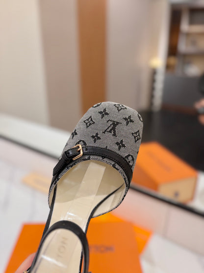 LOUIS VUITTON HIGH SANDALS 8 CM IN COOL GRAY MONOGRAM DENIM AND BLACK CALFSKIN