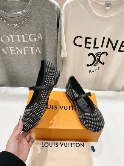 LOUIS VUITTON ROMY FLAT BALLERINA IN BLACK LAMBSKIN EMBELLISHED SILVER-TONED STUDS
