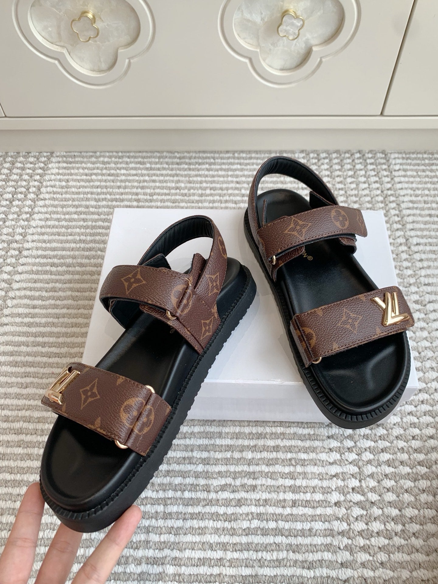 LOUIS VUITTON LV SANDALS 25S IN BROWN MIX BLACK CALFSKIN WITH GOLD HARDWARE