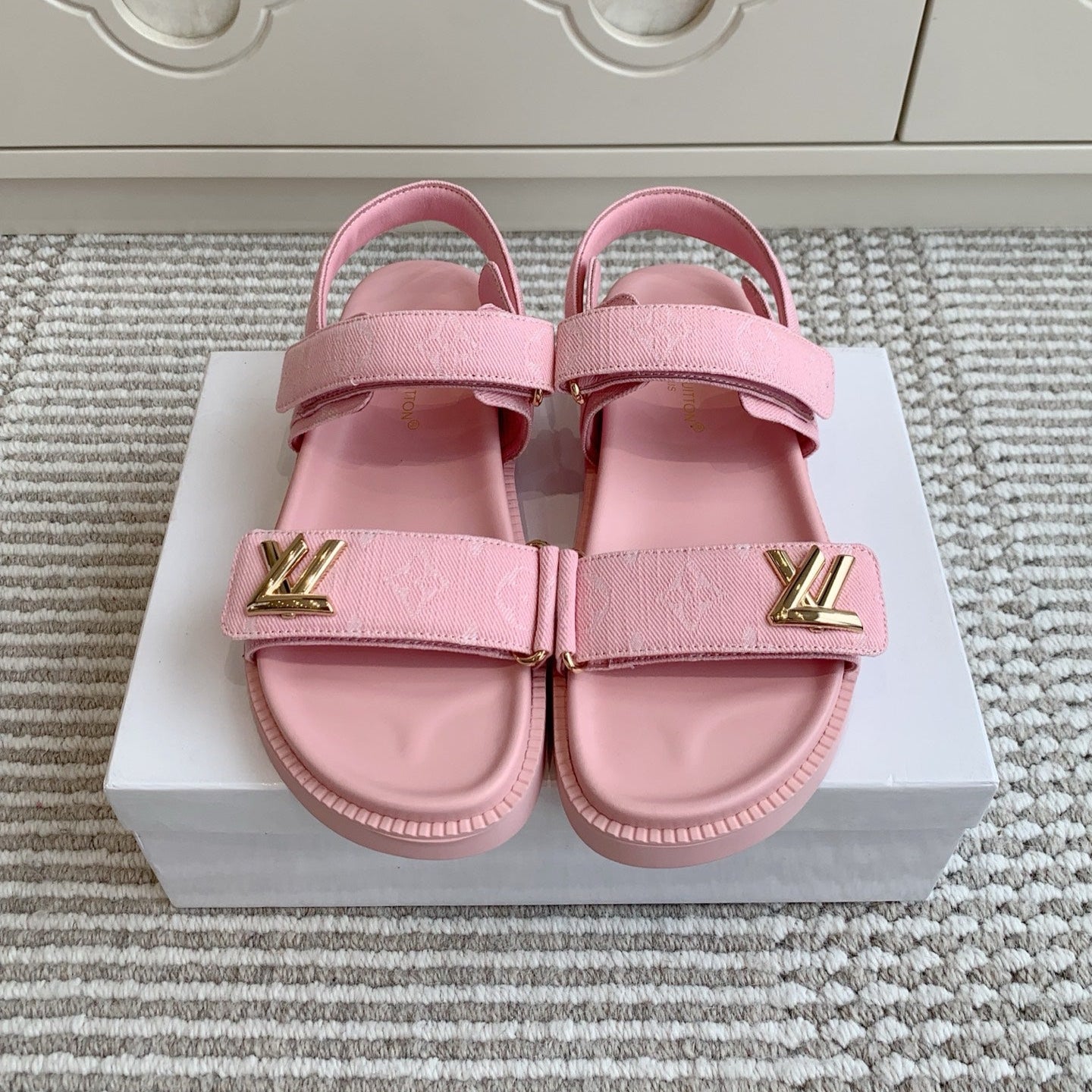 LOUIS VUITTON LV SANDALS 25S IN LIGHT PINK DENIM AND CALFSKIN WITH GOLD HARDWARE