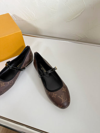 LOUIS VUITTON ROMY FLAT BALLERINA IN BROWN MONOGRAM CALFSKIN
