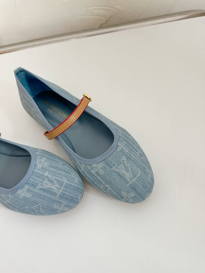 LOUIS VUITTON ROMY FLAT BALLERINA IN LIGHT BLUE MONOGRAM DENIM FABRIC