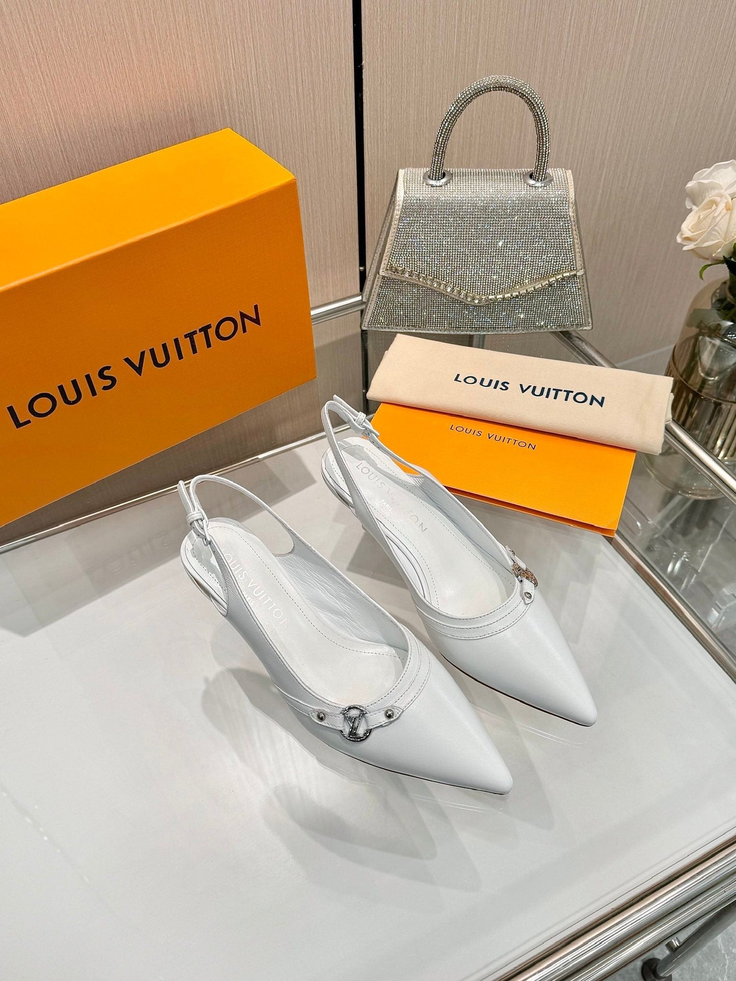 LOUIS VUITTON 6AM SLINGBACK HIGH HEELS 55 MM IN WHITE LAMBSKIN