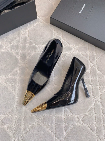 LOUIS VUITTON HIGH HEEL 10 CM PUMP IN BLACK PATENT CALFSKIN WITH GOLD HARDWARE