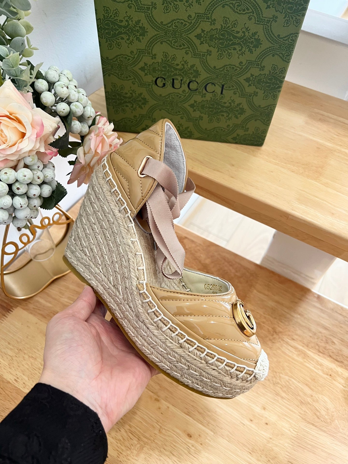 GUCCI Crochet platform Espadrilles Saddle Brown