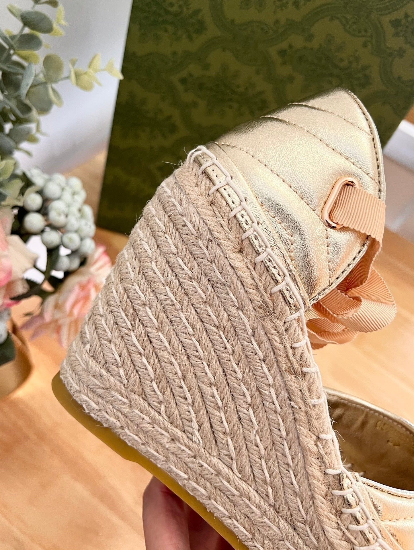 GUCCI Crochet platform Espadrilles Rose Tan Leather