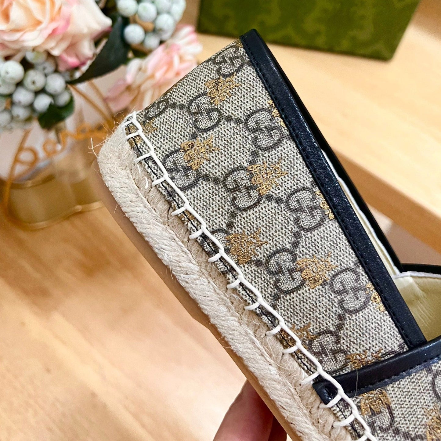 GUCCI Supreme Flat Shoes Brown Caro