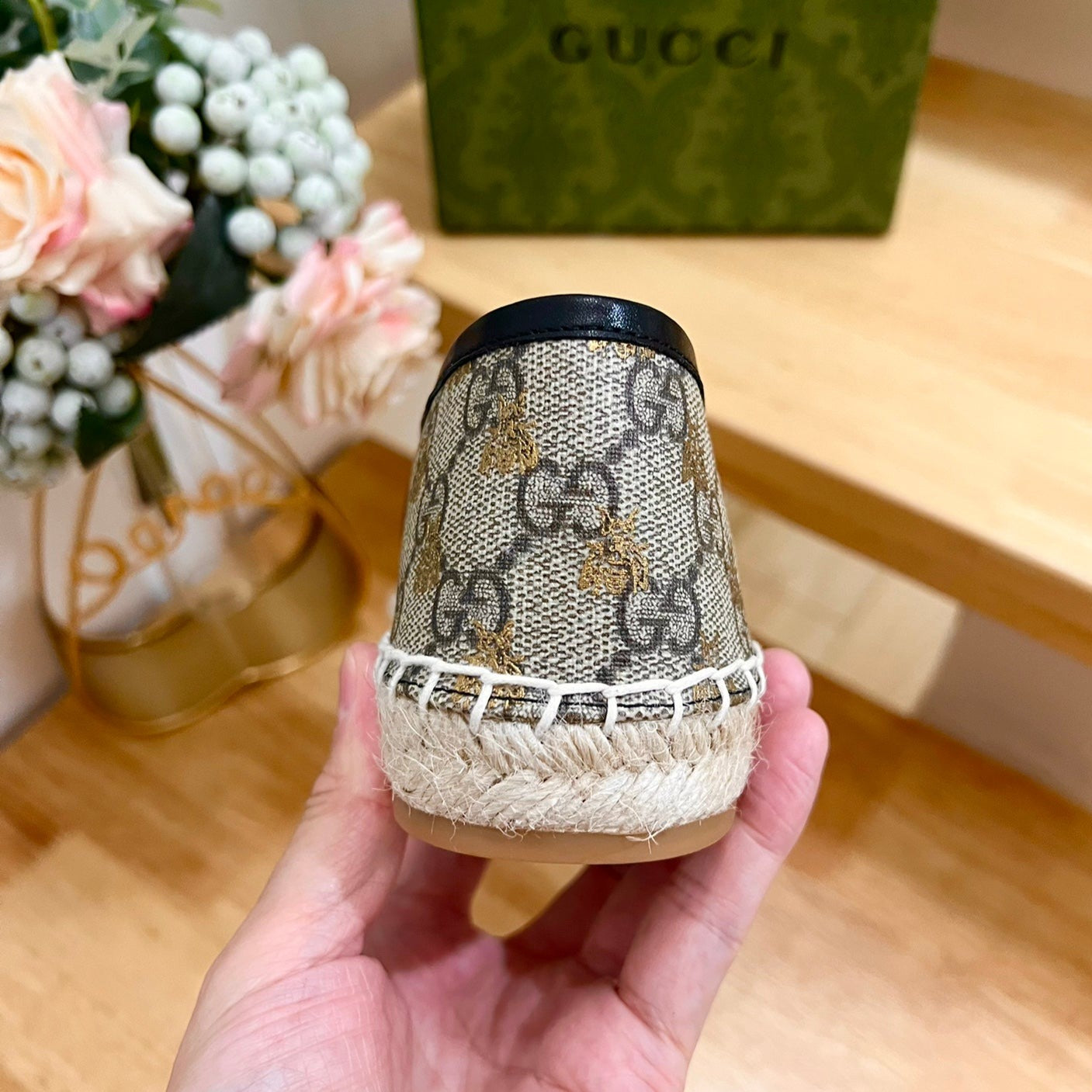 GUCCI Supreme Flat Shoes Brown Caro