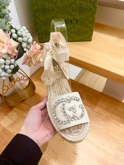 GUCCI PLATFORM WITH RHINESTONE LOGO IN CREAM BEIGE CANVAS AND STRAW LINING