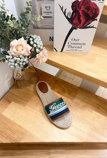 GUCCI SLIDES IN MULTICOLOR RAFFIA