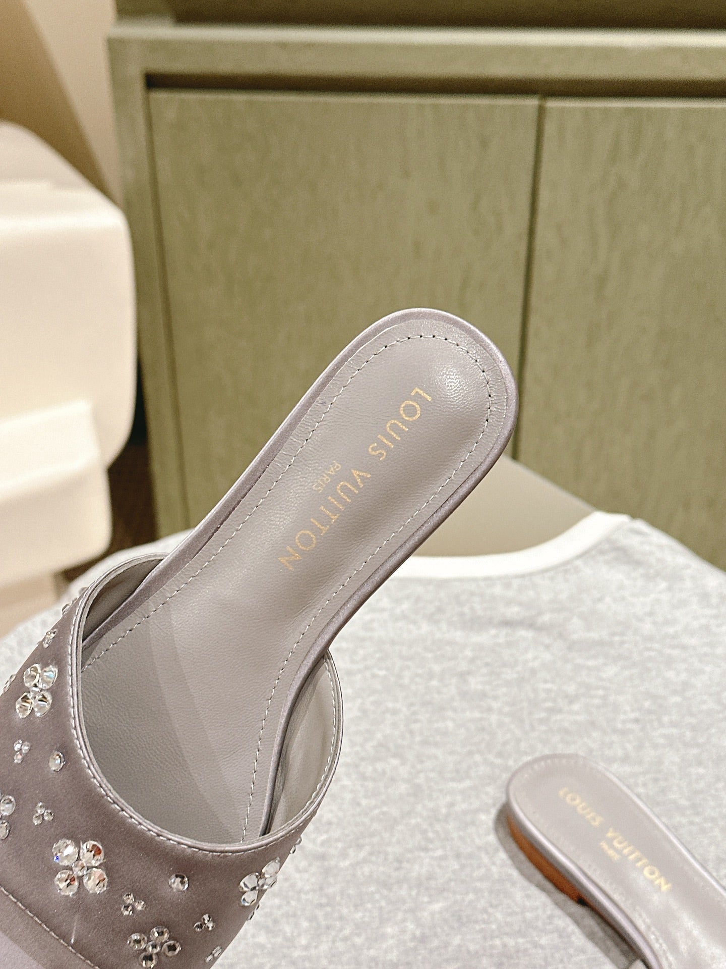 LOUIS VUITTON LV WOMEN FLAT MULE IN PASTEL PURPLE SATIN WITH RHINESTONE