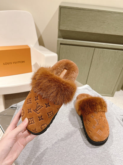 LOUIS VUITTON COSY FLAT COMFORT CLOG IN BRONZE BROWN MONOGRAM LAMB WOOL AND MINK FUR