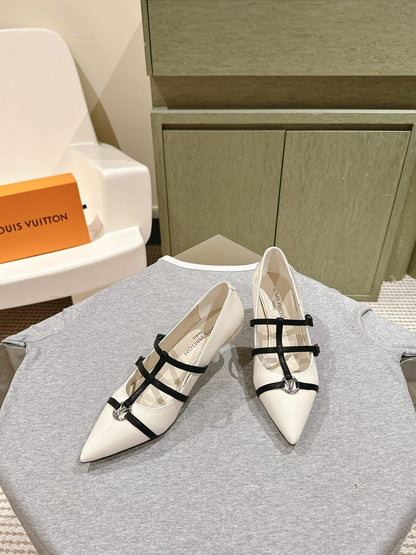LOUIS VUITTON HIGH PUMP 45MM IN WHITE CALFSKIN WITH BLACK STRAPS