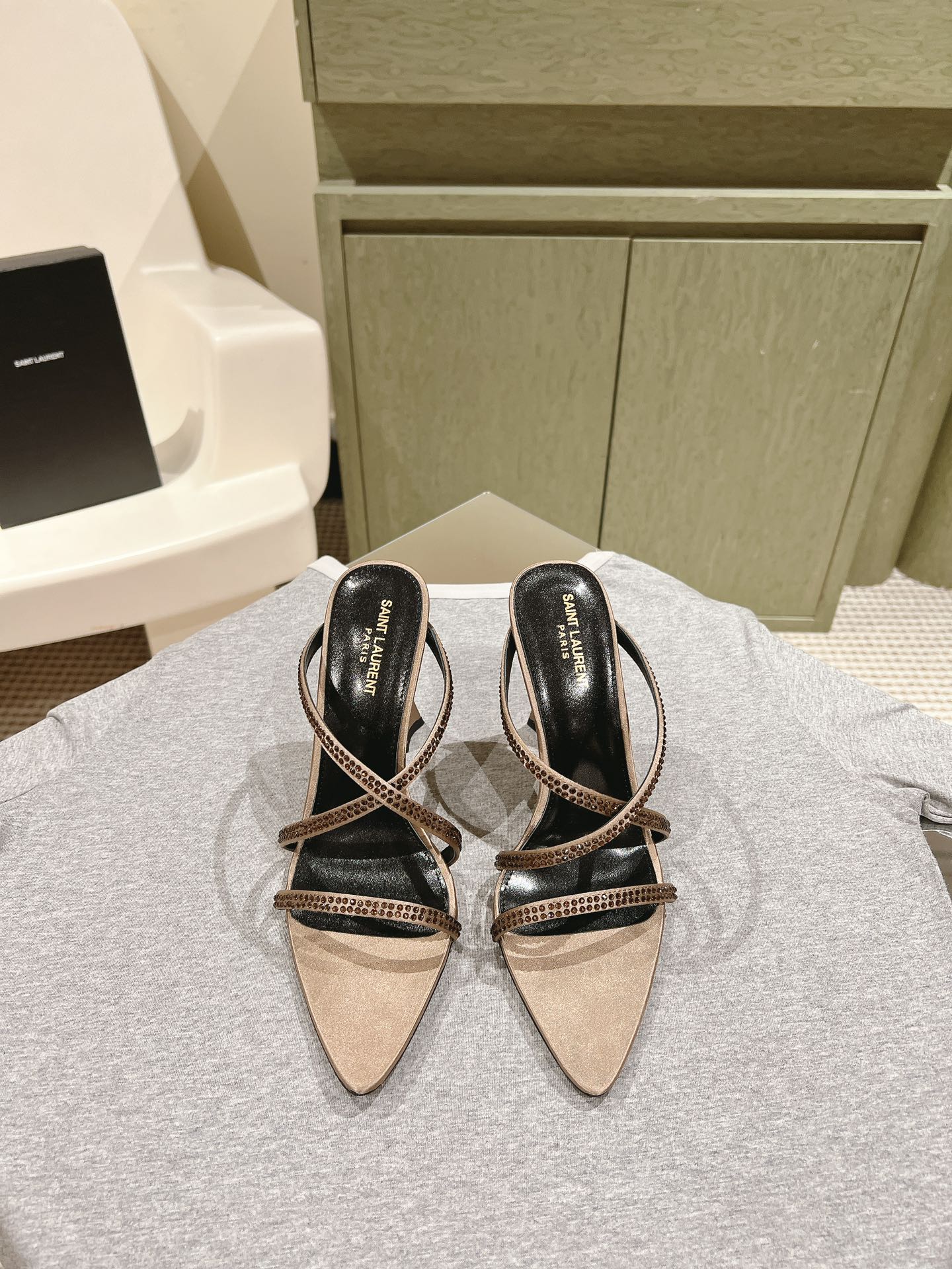 LOUIS VUITTON HIGH HEEL MULE 10 CM IN CAMEL BEIGE SATIN WITH RHINESTONES