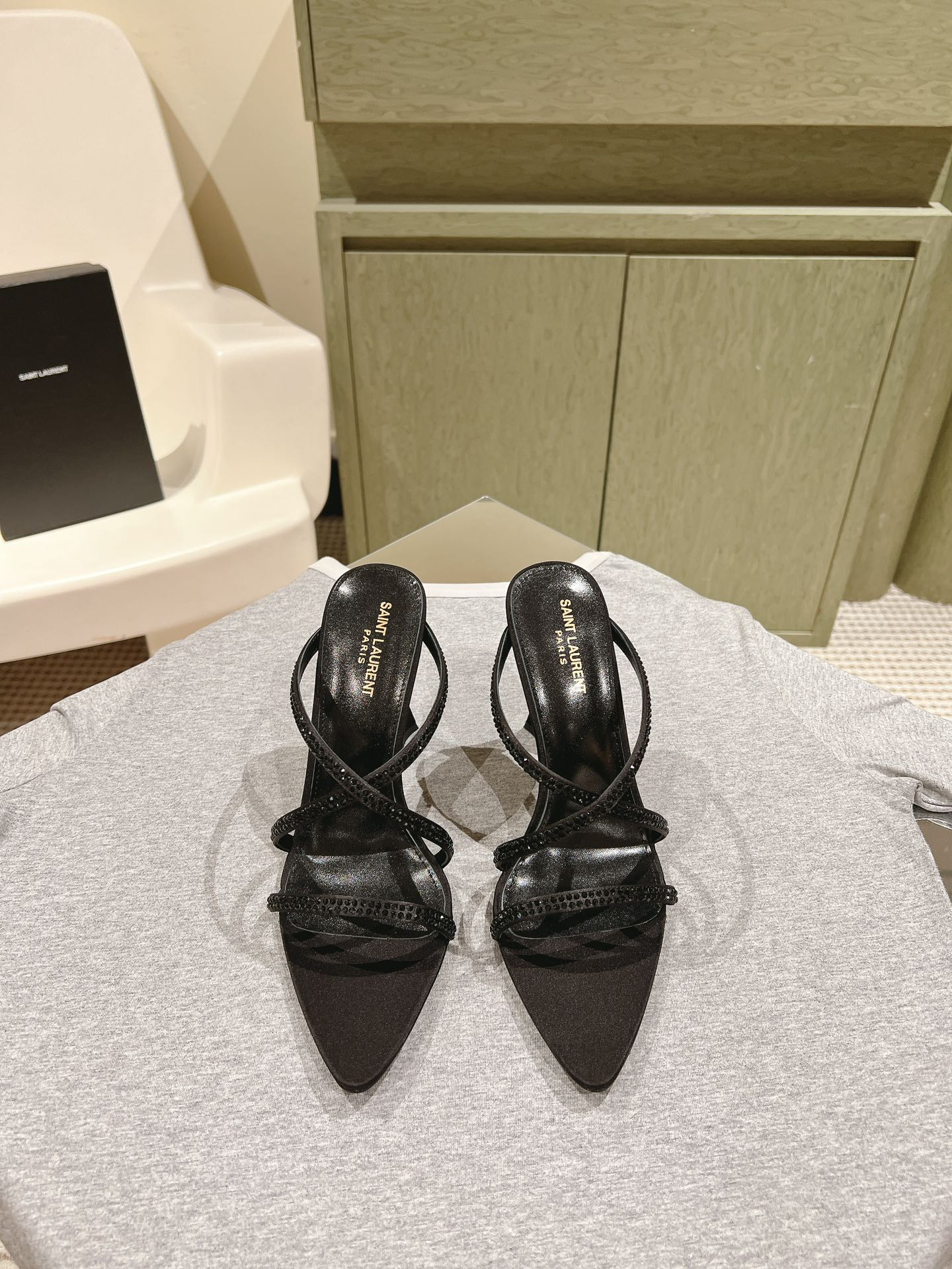 LOUIS VUITTON HIGH HEEL MULE 10 CM IN BLACK SATIN WITH RHINESTONES