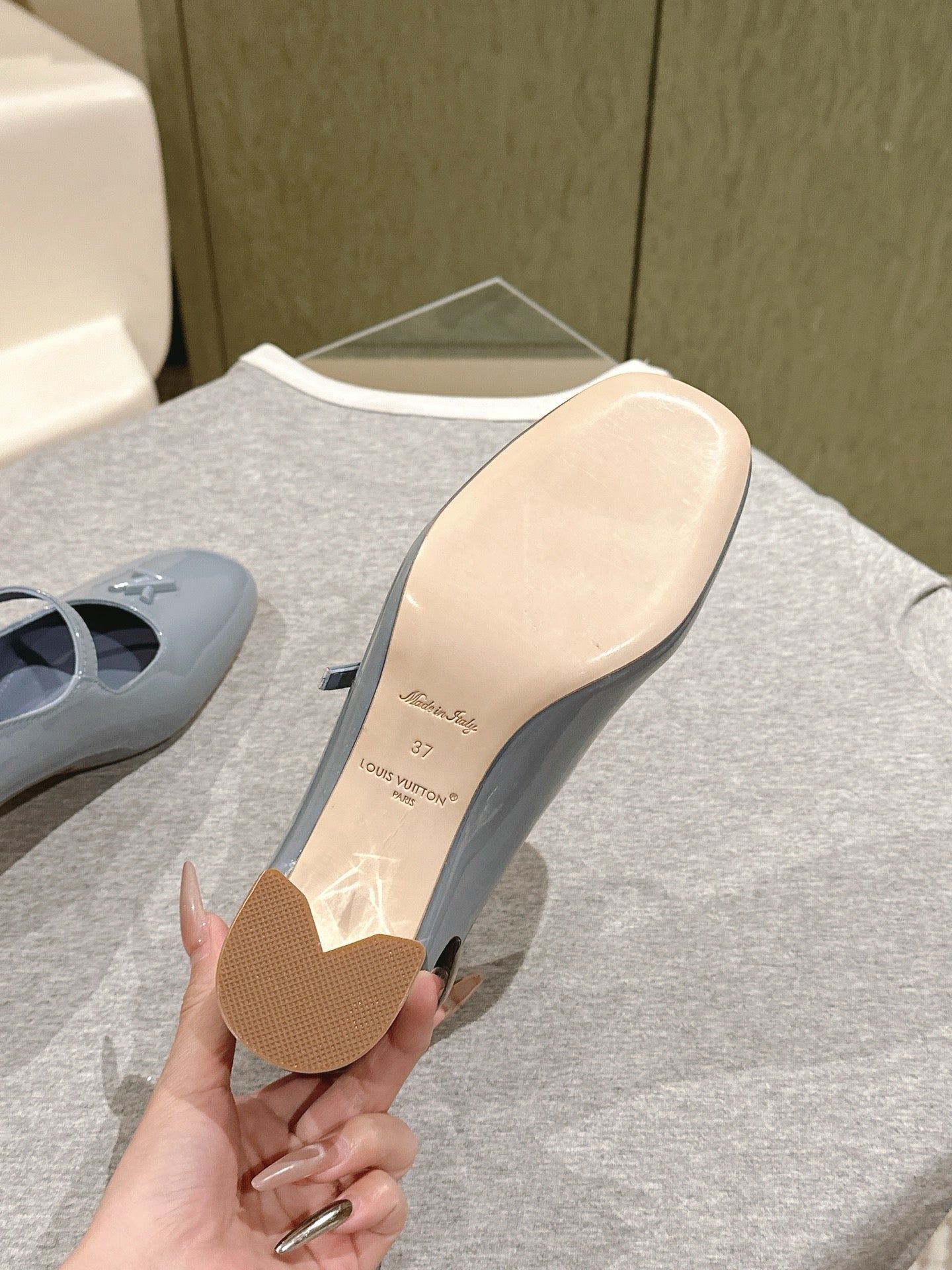 LOUIS VUITTON SWING HIGH MARY JANE 55 MM IN ICE BLUE PATENT CALFSKIN