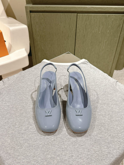 LOUIS VUITTON SWING SLINGBACK PUMP 55 MM IN ICE BLUE PATENT CALFSKIN