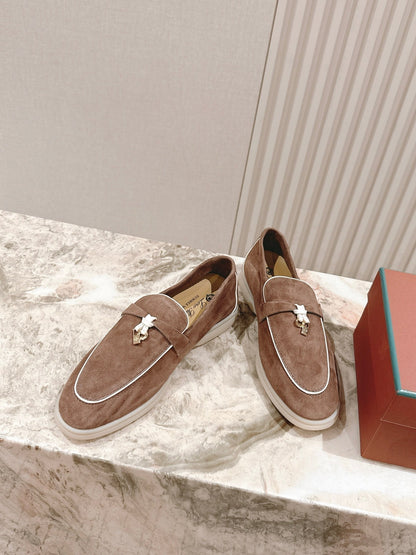 LP LOAFERS 25S IN LIGHT BROWN SUEDE WITH SILVER HARDWARE