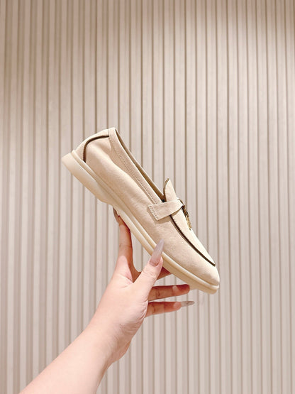 LP LOAFERS 25S IN CHAMPAGNE BEIGE SUEDE WITH SILVER HARDWARE