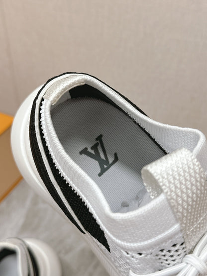 LOUIS VUITTON SNEAKERS IN WHITE DAMIER ELASTIC FABRIC