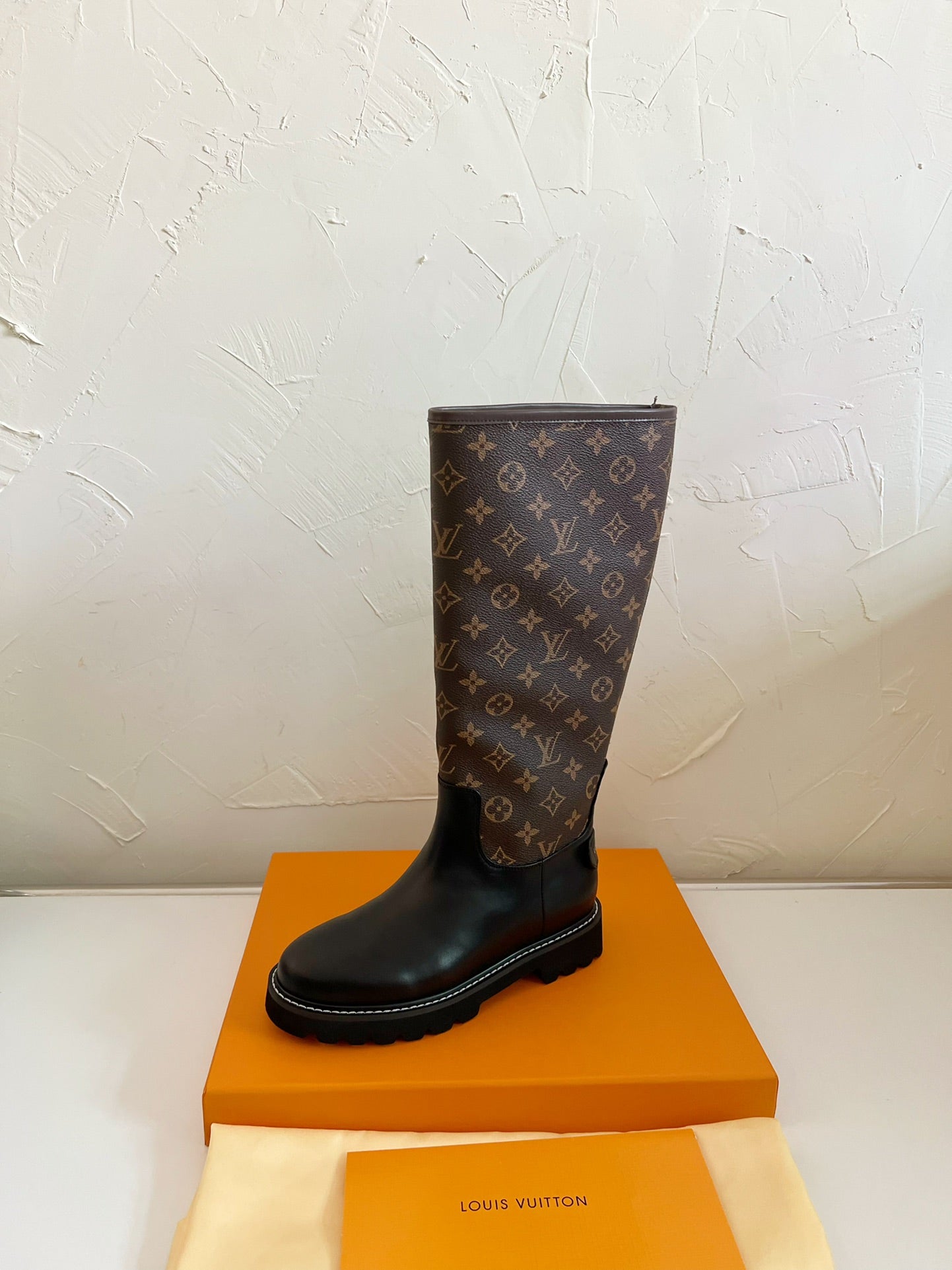 LOUIS VUITTON TERRITORY FLAT HIGH BOOT IN BLACK MIX CHOCOLATE BROWN MONOGRAM CALFSKIN