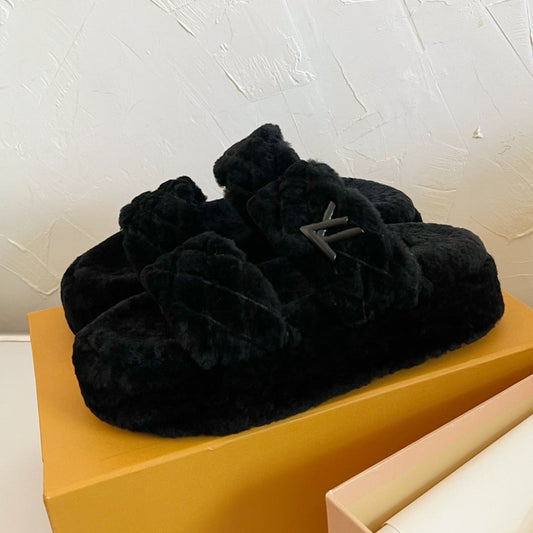 LOUIS VUITTON LV SUNSET PLATFORM COMFORT MULE IN BLACK SHEARLING