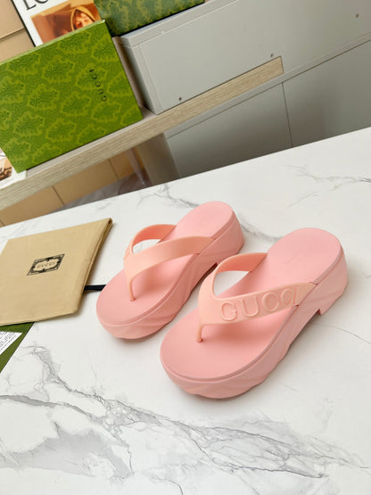 GUCCI THONG PLATFORM IN LIGHT PINK IMPORTED TPU