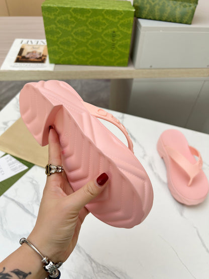 GUCCI THONG PLATFORM IN LIGHT PINK IMPORTED TPU