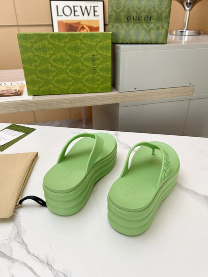 GUCCI THONG PLATFORM 5 CM IN PISCHIATO GREEN IMPORTED TPU
