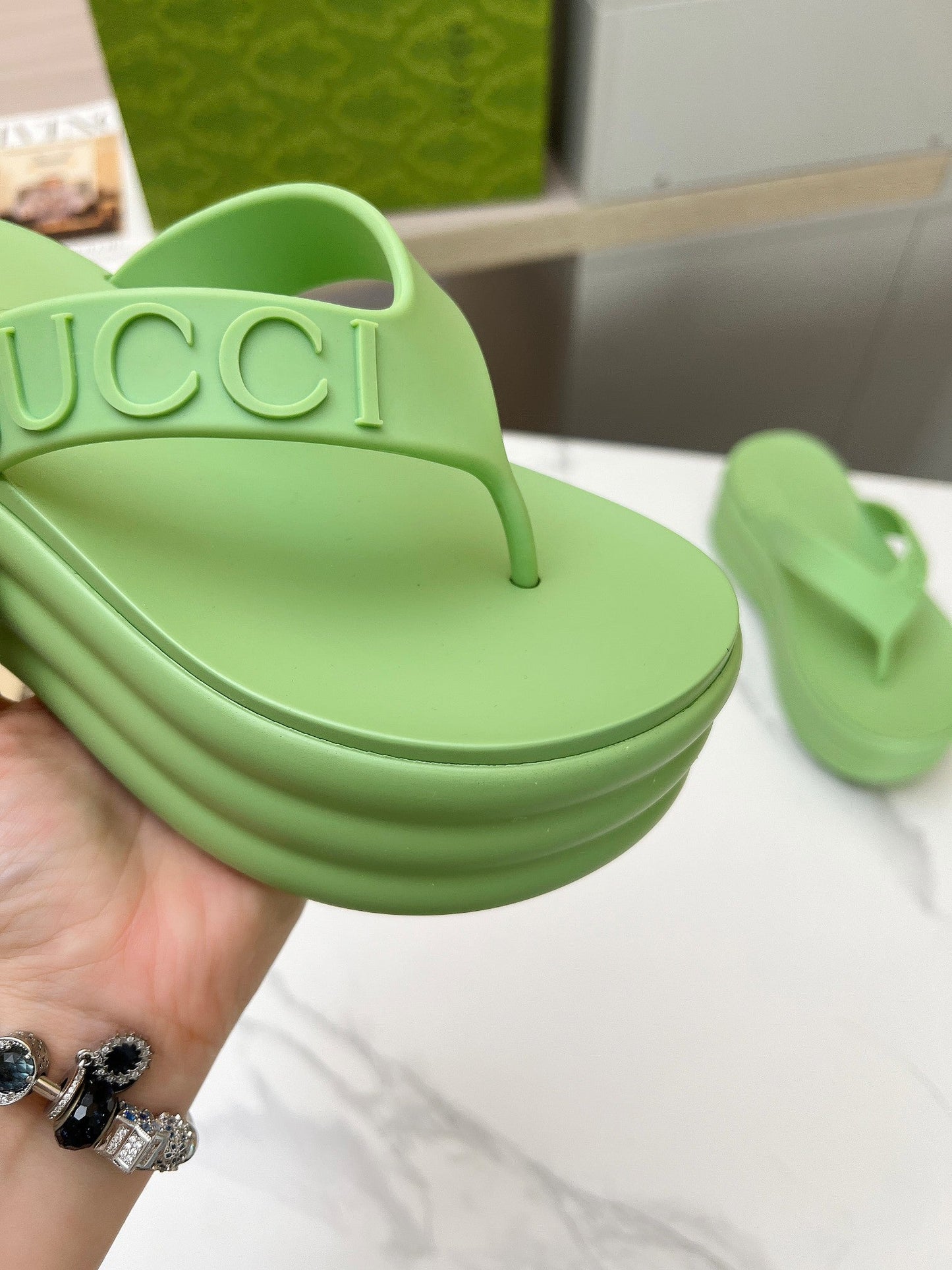 GUCCI THONG PLATFORM 5 CM IN PISCHIATO GREEN IMPORTED TPU