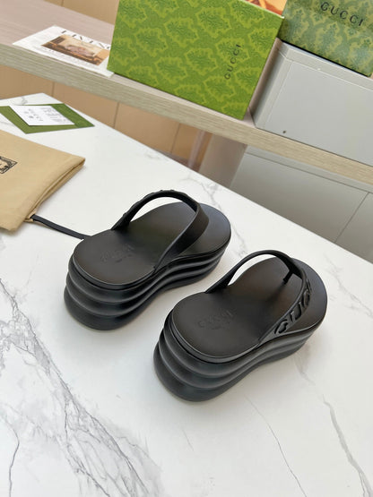 GUCCI THONG PLATFORM 5 CM IN BLACK IMPORTED TPU