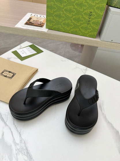 GUCCI THONG PLATFORM 5 CM IN BLACK IMPORTED TPU