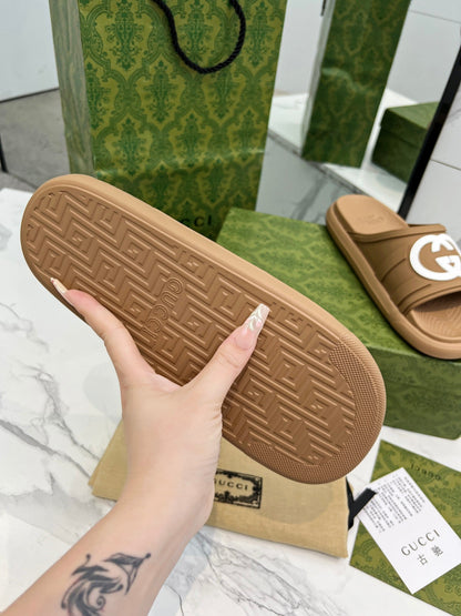 GUCCI PLATFORM SLIPPERS IN PEANUT BROWN IMPORTED TPU