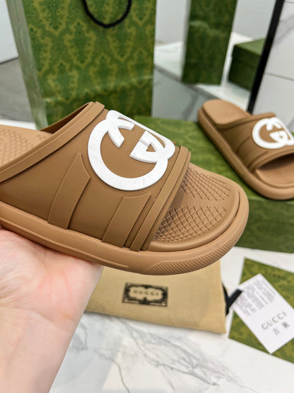 GUCCI PLATFORM SLIPPERS IN PEANUT BROWN IMPORTED TPU