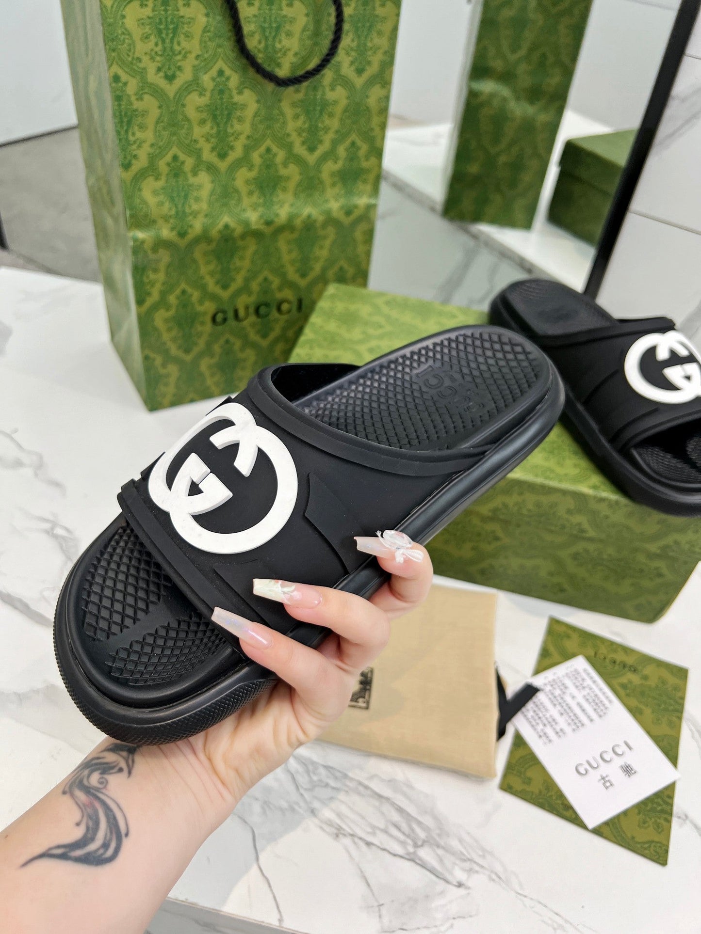 GUCCI PLATFORM SLIPPERS IN BLACK IMPORTED TPU