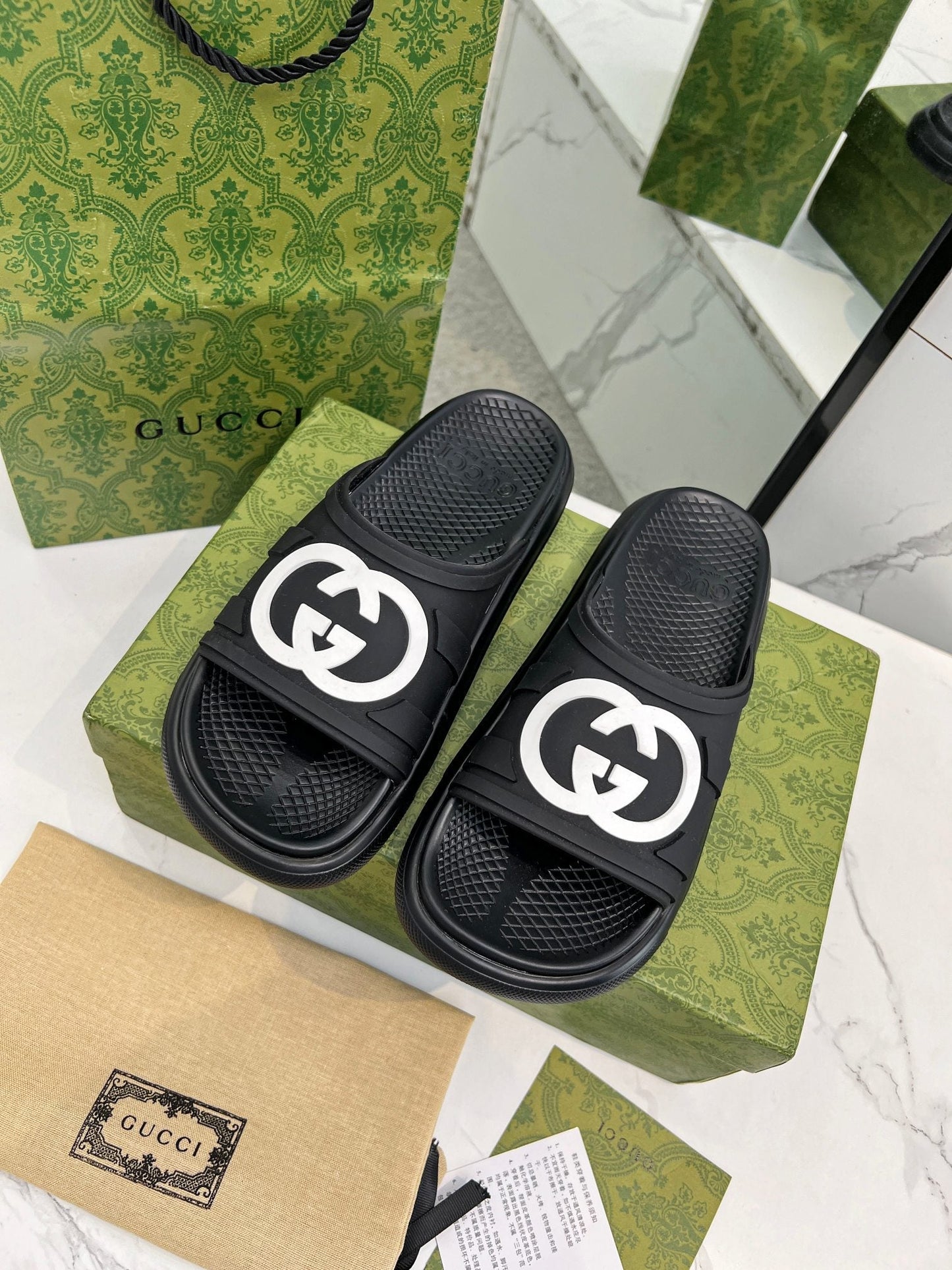 GUCCI PLATFORM SLIPPERS IN BLACK IMPORTED TPU