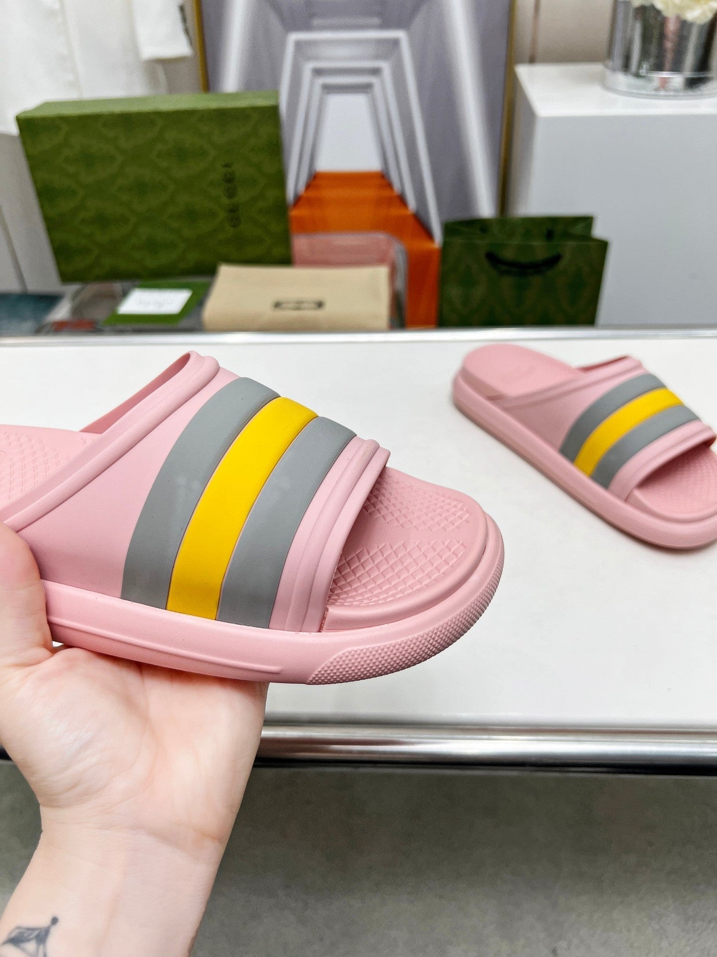 GUCCI PLATFORM SLIPPERS IN LIGHT PINK MIX COLORFUL IMPORTED TPU