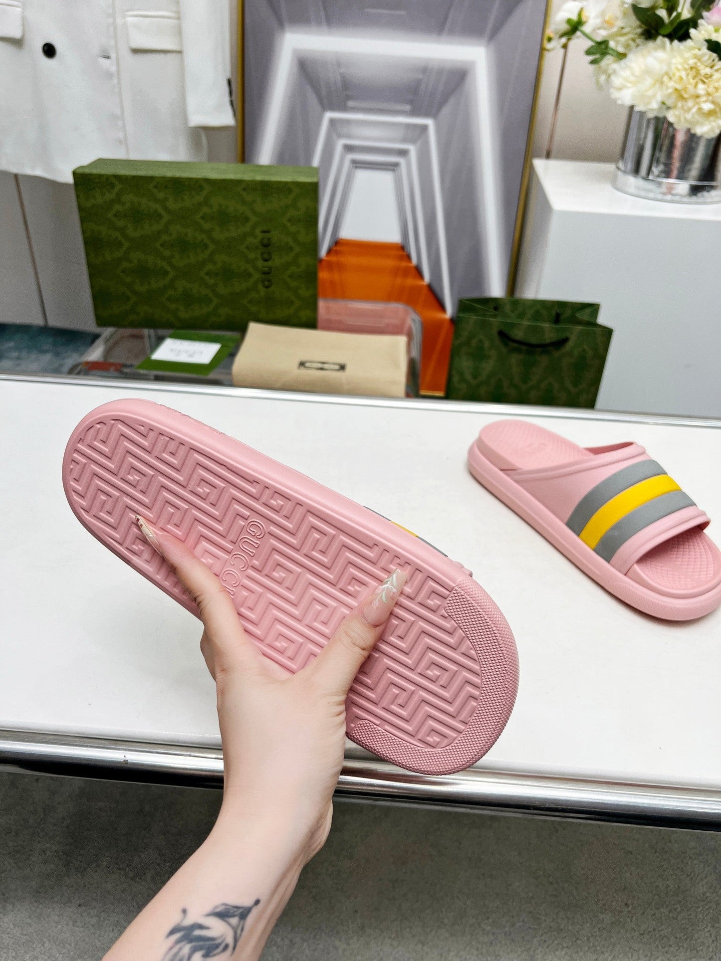 GUCCI PLATFORM SLIPPERS IN LIGHT PINK MIX COLORFUL IMPORTED TPU