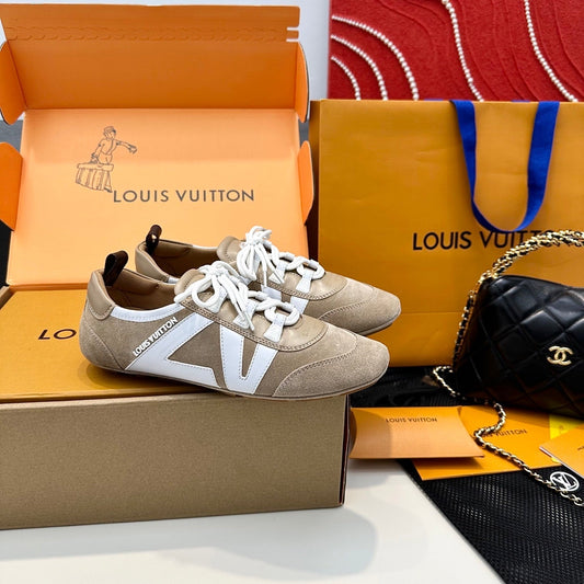 LOUIS VUITTON SNEAKERINA TRAINERS IN BROWN AND WHITE SUEDE