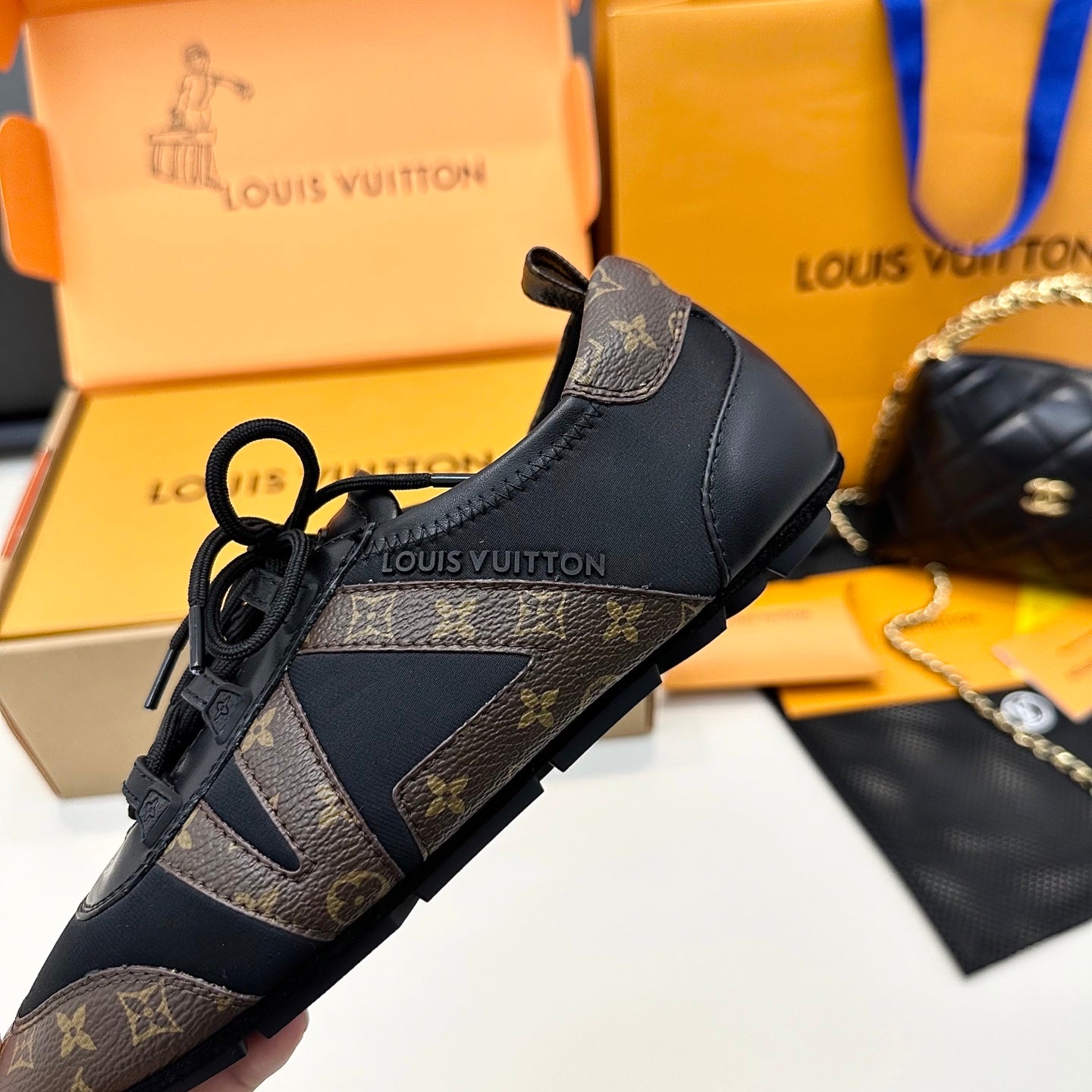 LOUIS VUITTON SNEAKERINA TRAINERS IN BROWN AND BLACK FABRIC AND CANVAS
