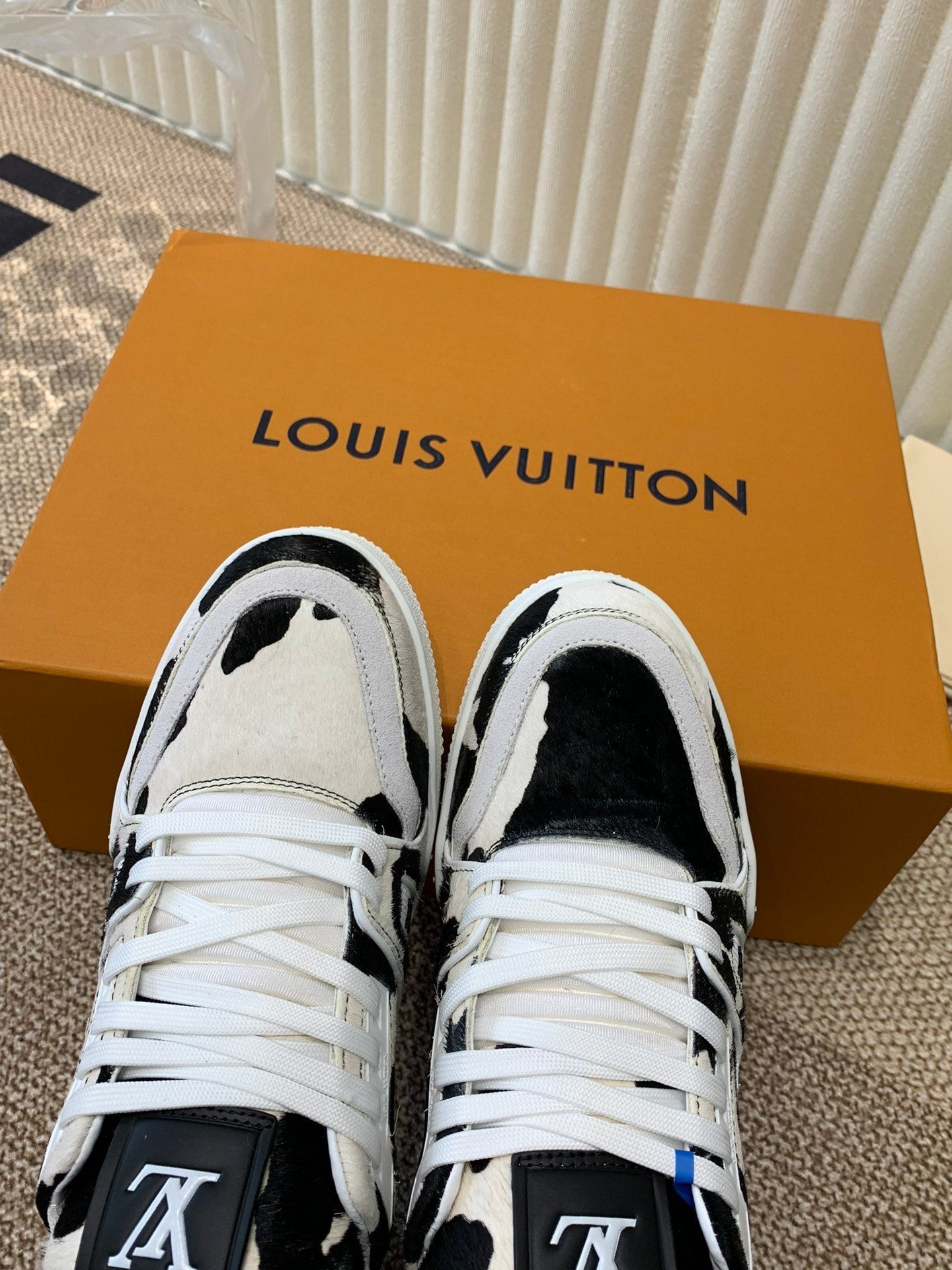LOUIS VUITTON LV TRAINER SNEAKER BLACK MIX WHITE