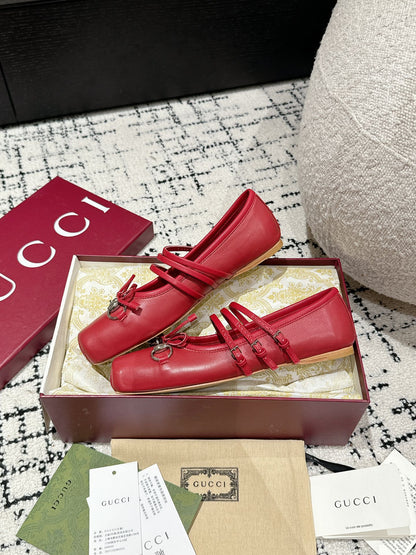 GUCCI MARY JANE FLAT IN CRIMSON RED CALFSKIN